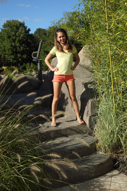 Riled Up_rileyreidscene2/als_rileyreid_s2_007.jpg