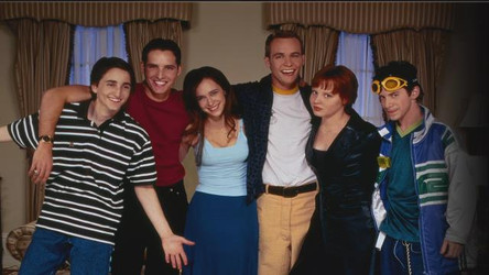 Can't.Hardly.Wait.1998.2160p.UHD.Blu-Ray.Dolby.Vision.HDR.HEVC.TrueHD.Atmos.7.1-GeekArt@CHDBits/BDMV/META/DL/discinfo_640x360.jpg