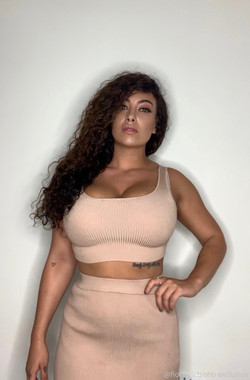 fionagirlsoho/1047x1592_e5870ed3db303c86724ca3cd2a705684390159.jpg