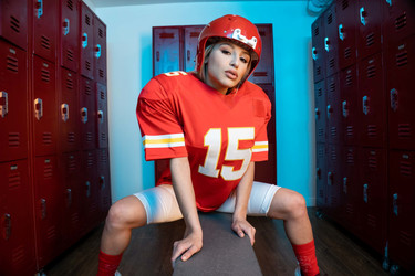Girls Locker Room/1_032.jpeg