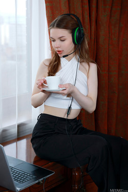 MetArt.com 2023-12-13/[MetArt.com] 23-12-13 Lana Rose - Industrious (x122) 3648x5472/MetArt_Industrious_Lana-Rose_high_0009.jpg