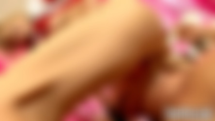 Nicole Ray/Screen Caps/18YO 'High School Facial' (9.12.08).mpg_snapshot_41.35_[2015.09.22_00.37.58].jpg