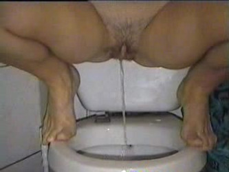 PeeingMania.com/rb_KatyaPiss.avi
