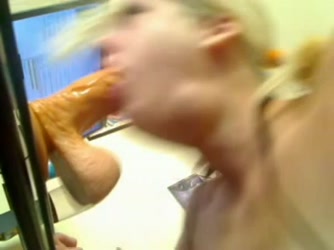 cheerleader webcam/Blonde Deep Throats Dildo.mp4